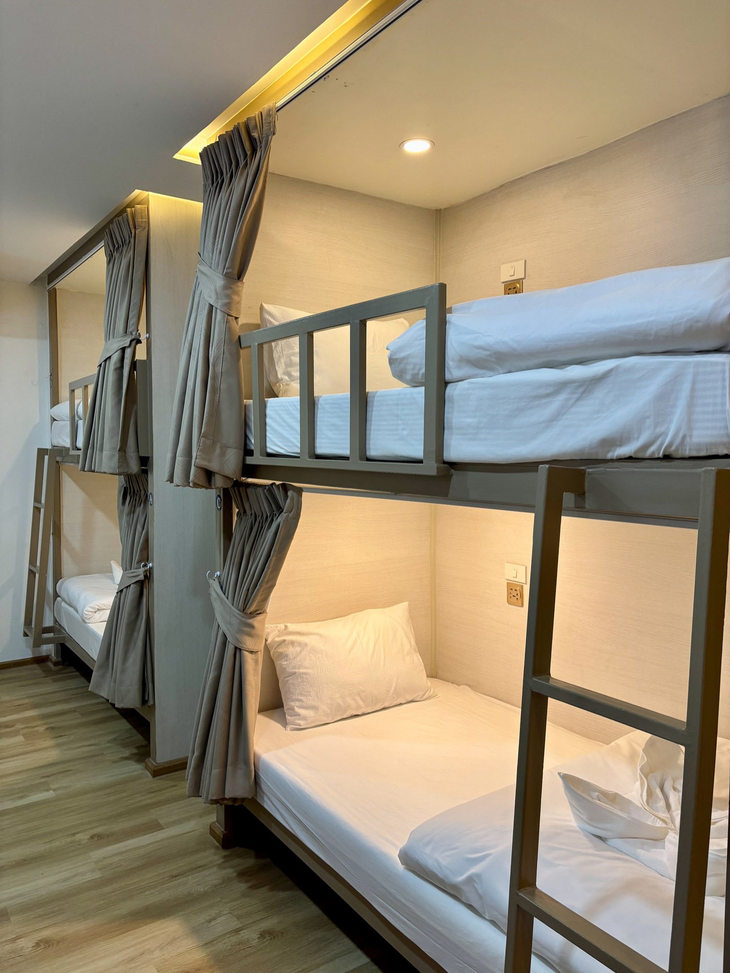 Bunk Bed in Mixed Dormitory