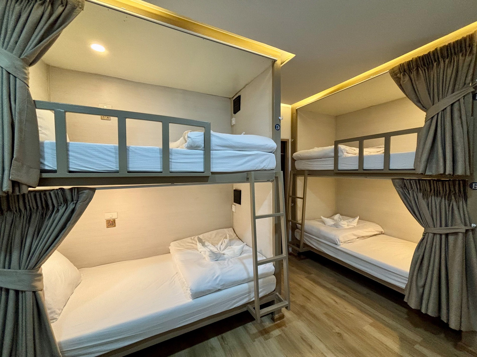 Charm Hostel Pratumnak