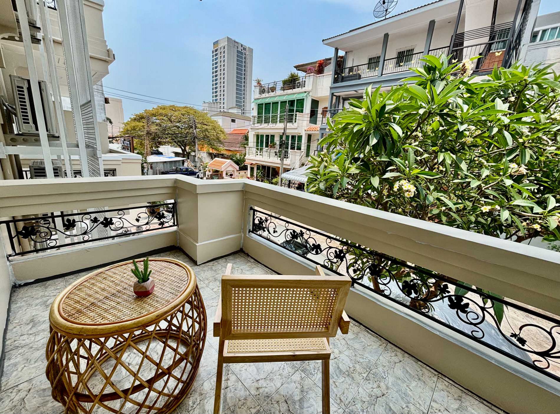 Charm Hostel Pratumnak